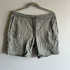 Banana Republic Men's Gray Casual sweat Shorts - size M
